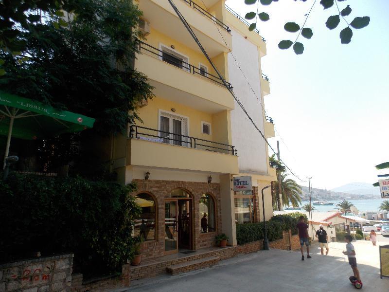 סרנדה Hotel Real מראה חיצוני תמונה
