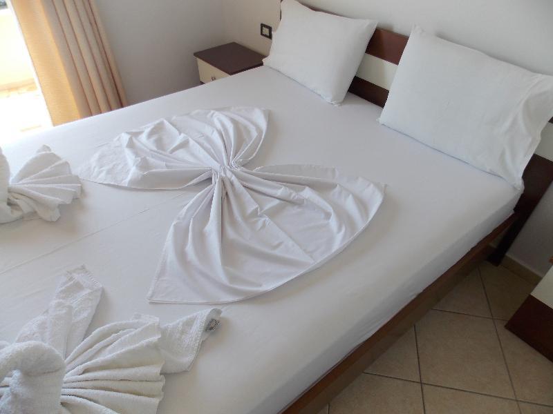 סרנדה Hotel Real מראה חיצוני תמונה